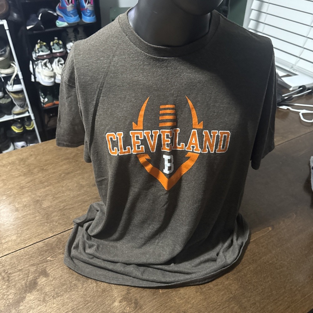 Vintage Cleveland Browns‎ NFL Brown T-Shirt Size XL GREAT CONDITION